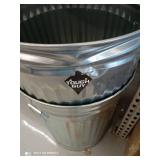 2 TOUGH GUY 2PYW6 31 GL Trash Cans