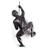 WINGOFFLY Resin Made Climbing Man Wall Art