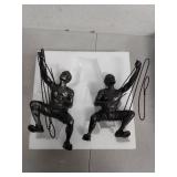 WINGOFFLY Resin Made Climbing Man Wall Art