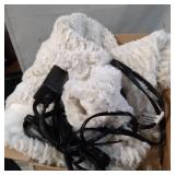 BROOKSTONE HEATED BLANKET, TWIN/FULL