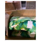 LVTXIII Indoor/Outdoor Square Tufted Wicker Seat Cushions Pack of 2, Patio Decorative Thick Chair Pads Seat Cushions Set for Patio Garden Home, 19x19x5, Swaying Palms Capri