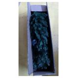 Senjie 5Ft Classic Pencil Christmas Tree