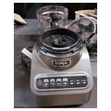 Ninja - Professional Food Processor, 1000 Peak Watts, 9-Cup Capacity, Auto-iQ Preset Programs - Silver