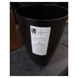 Umbra Twirla Small 9L Trash Can, Black