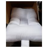 Divoted Pillow, White, 21x16 Inches