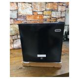 Whynter - 1.1 Cu. Ft. Upright Freezer - Black- Retail $157.51