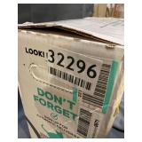 Purina Tidy Cats Low Dust Clumping Cat Litter, LightWeight Free & Clean Unscented, Multi Cat Litter, 17 lb. Box