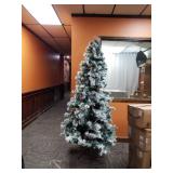 7 FT FLOCKED CHRISTMAS TREE