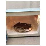 Galanz - Retro 0.7 Cu. Ft. Microwave - Bebop Blue Damage See Pictures