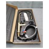 SINGLE HANDLE PULL DOWN KITCHEN FAUCET GOLD