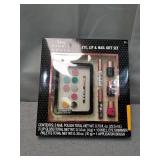 Centric Beauty - Disney Minnie Mouse - Eye Lip & Nail 7 Pcs Gift Set -