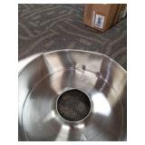 COTTON CANDY MACHINE FUNCTIONS BUT TOP IS DAMAGE SEE PICTURES