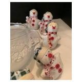 Glass Christmas platter with snowman napkin rings
