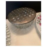 Assorted plates including 2 Homer and Laughlin