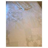 Queen bedspread and shams