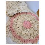 Various doilies and more