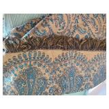 Place mats and table runners