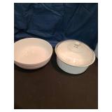French white Corningware 2.5 liter casserole and serving bowl