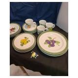 20 pieces fruit delight Christopher Stuart dishes
