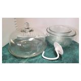 Cake dish and 2 mixing bowls