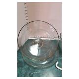 Cake dish and 2 mixing bowls