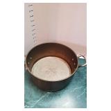 Magnalite stock pot and 2 quart sauce pan