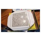 Hot Shot heating disc (one handle cracked and 3 serving trays