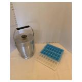 Ice bucket and ice trays