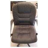 Black office chair