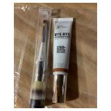 New It Cosmetics Bye Bye Foundation Full Coverage Moisturizer w/ Double Ended Brush