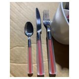 Silverware Set w/ Organized Mobile Holder