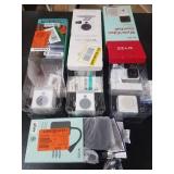 Wyze cam (2) Video Door Bell and Wyze Plug Outdoor