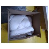 Minoroty Extra Thick Mattress Topper Queen Size, Down Alternative Fill Plush Mattress Pad Cover Topper, Cooling Pillow Top with 8-21Inch Deep Pocket, White