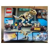 LEGO - Jurassic World T. rex Dinosaur Fossil Exhibition 76940