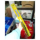 Michelin 3713 RainForce All Weather Performance Windshield Wiper Blade, 13" (Pack of 1)