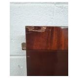 DUNCAN Dinning Room Table with Brass Lion Feet with Casters. Includes 2 Leafs. Check Pictures for More Details