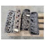 Lot of Chevy Big Block Truck Heads