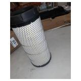 AF25960 Fleetguard Air Filter Primary (Replaces Donaldson P628326, Baldwin RS5745,