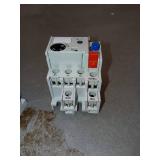 2 General Electric overload relays MTO3A? ?.011 - .017A? MT03A