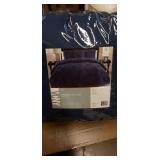King-Navy- VCNY Carmen Pintuck 4-piece Comforter Set