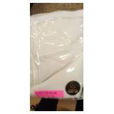 Superior Ledford 1500-Thread Count Egyptian Cotton Solid Pillowcase Set