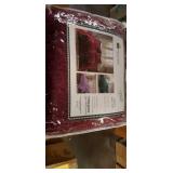 KING SIZE 3 piece Embroidered Cotton Quilt Set Burgundy