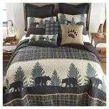 Donna Sharp Bear Walk Plaid Quilt- Retail:$120.00