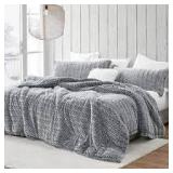 Cozy Peaks - Coma Inducer Oversized Comforter - Chevron Frosted Black- Retail:$154.61