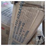 Zinus 4 Inch Low Profile Bifold Box Spring/Folding Mattress Foundation/Strong Steel Structure/No Assembly Required, Queen