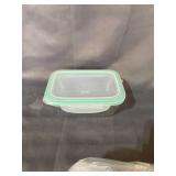 GLASS TUPPER WARE CONTAINER WITH LID