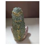 Homnova Greek Gaia Mother Earth Goddess Statue, Resin Witchy Spiritual Nature Figurines Home Room Decor lighter colors than stock photo