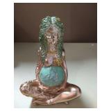 Homnova Greek Gaia Mother Earth Goddess Statue, Resin Witchy Spiritual Nature Figurines Home Room Decor lighter than stock photo