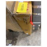 Tomilson Modern Handcrafted Aluminum Frond Leaf Side Table by Christopher Knight Home - 18.00" L x 18.00" W x 21.00" H Retail:$104.99