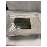 Superior Egyptian Cotton 300 Thread Count Solid Deep Pocket Bed Sheet Set